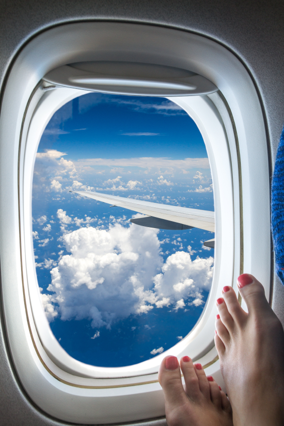 Swollen Feet After Flying: Atlanta Podiatrist, Dr. Jocelyn Curry, Discusses Swollen Feet During Flying